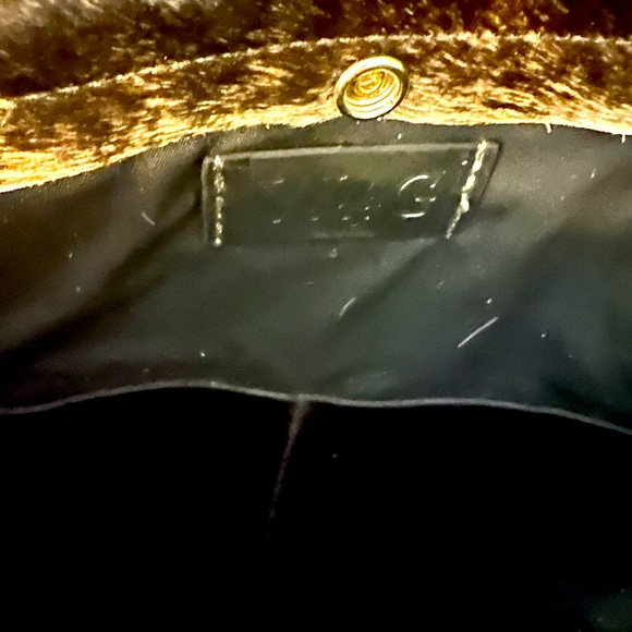 Wild Goose Branded 12 Cowhide Tote - Picture 4 of 10